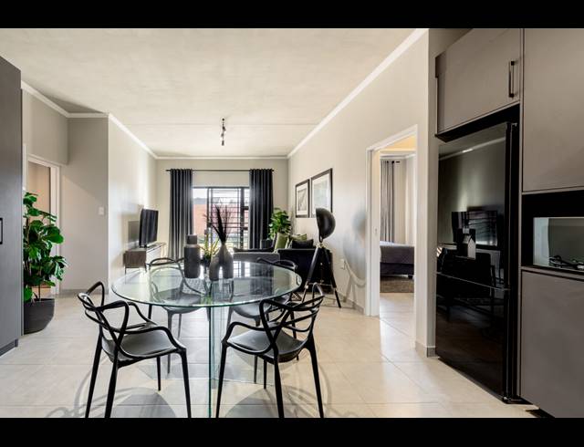 3 BEDROOM APARTMENT FOR SALE IN RIETVALLEIRAND